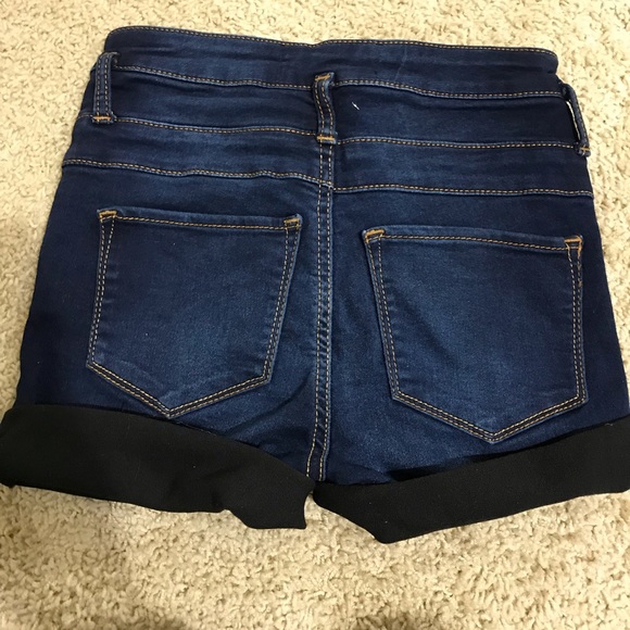 Upcylced Shorts - Picture 2 of 4